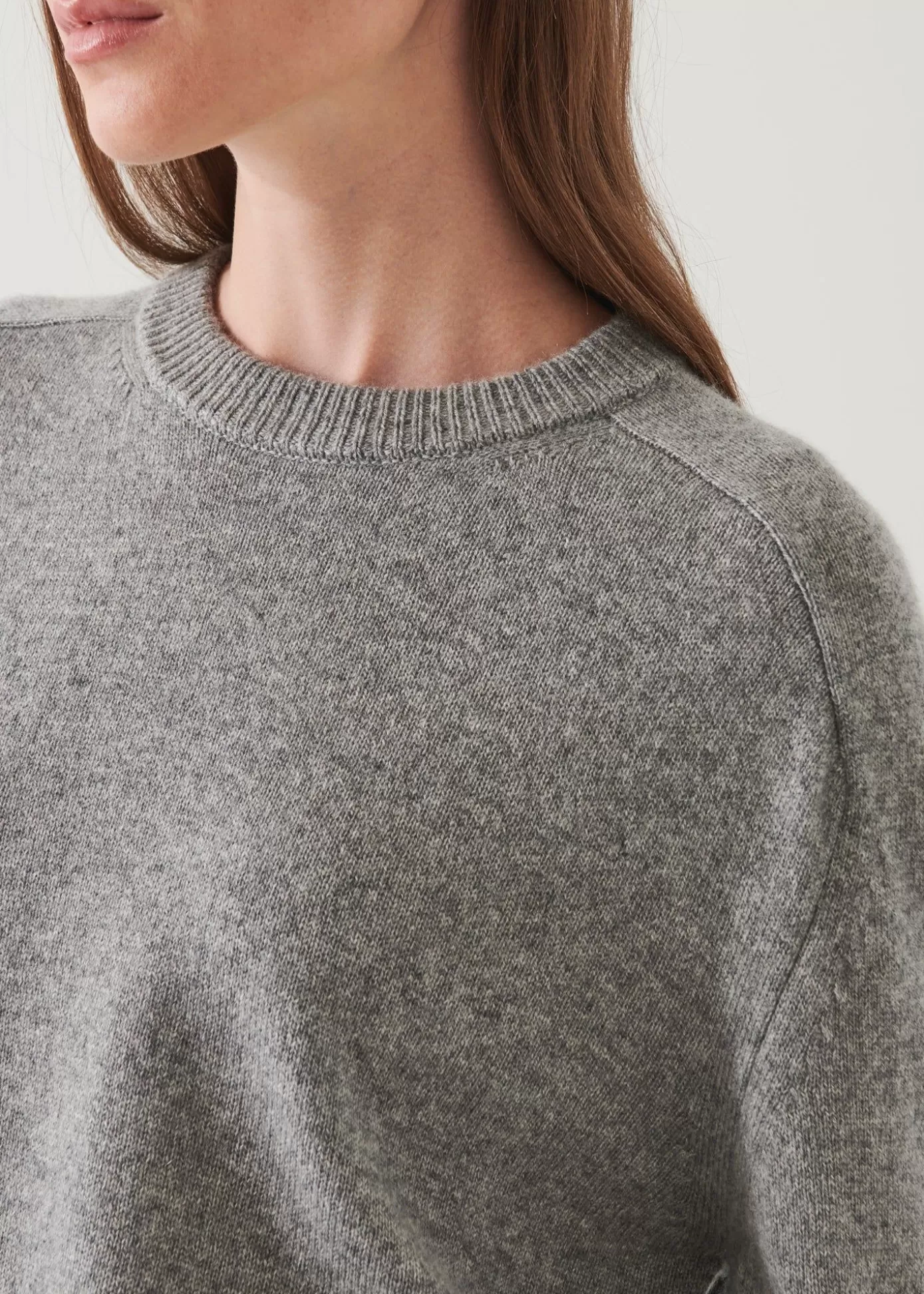 PATRICK ASSARAF Cashmere Raglan Crewneck Store